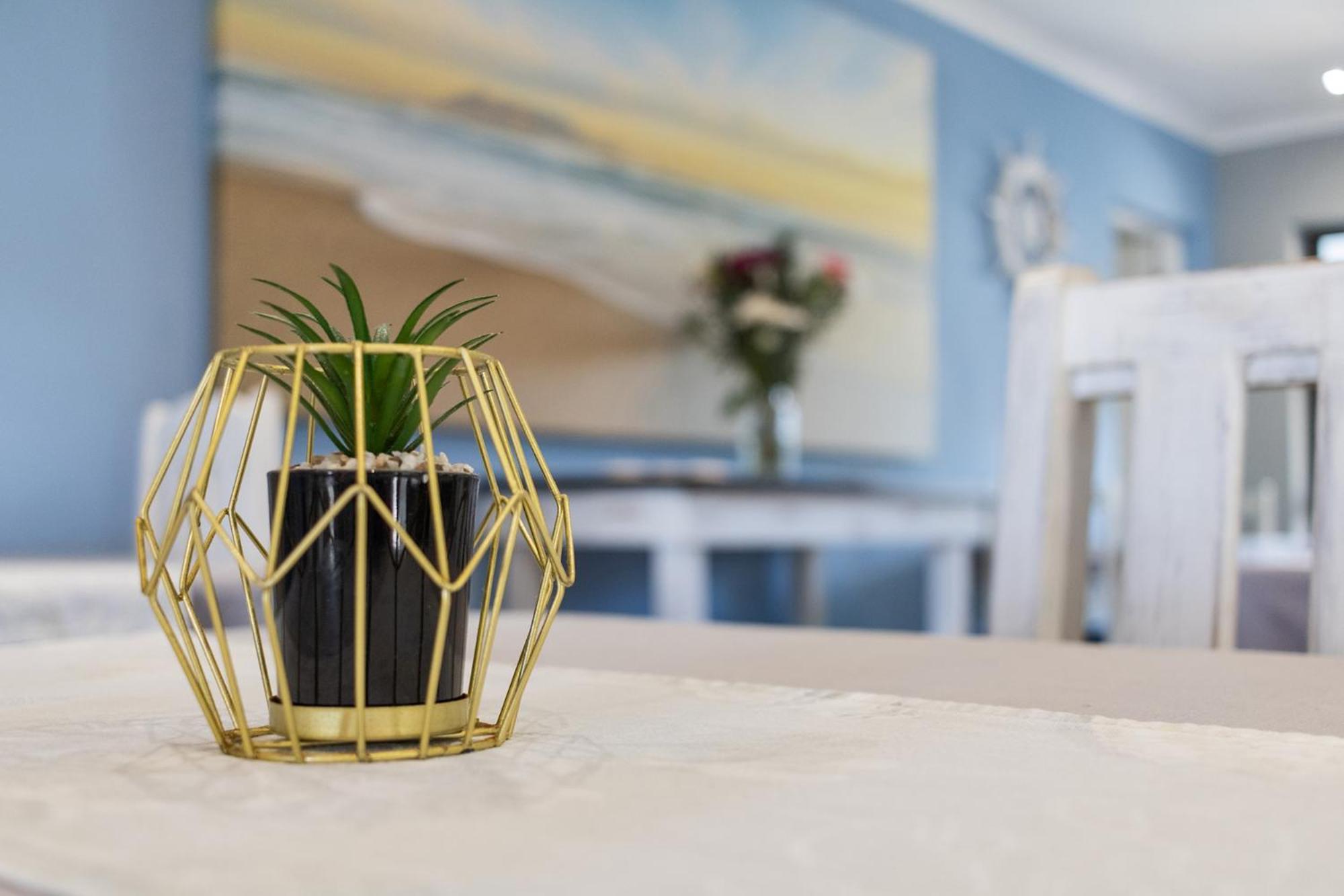 The Sandcastle Guesthouse - Melkbosstrand Extérieur photo