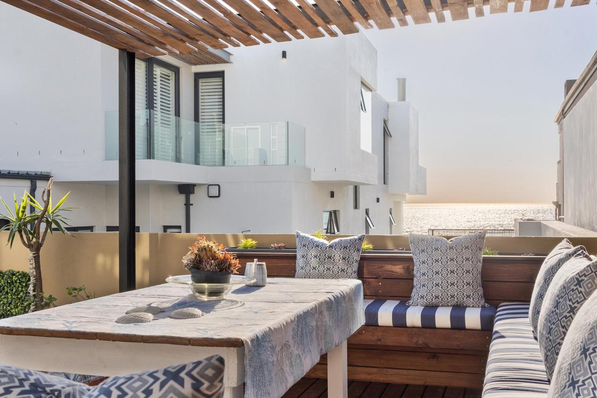 The Sandcastle Guesthouse - Melkbosstrand Extérieur photo